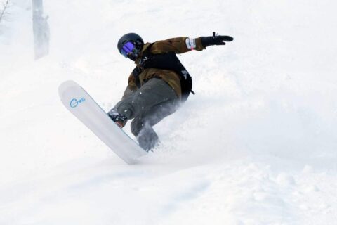 HYPER KYARVE｜グヌーの狙いは、カービングなフリースタイルボード