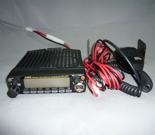 ALINCO DR-620 VHF⁄UHF FMトランシーバージャンク ALINCO DR-620D