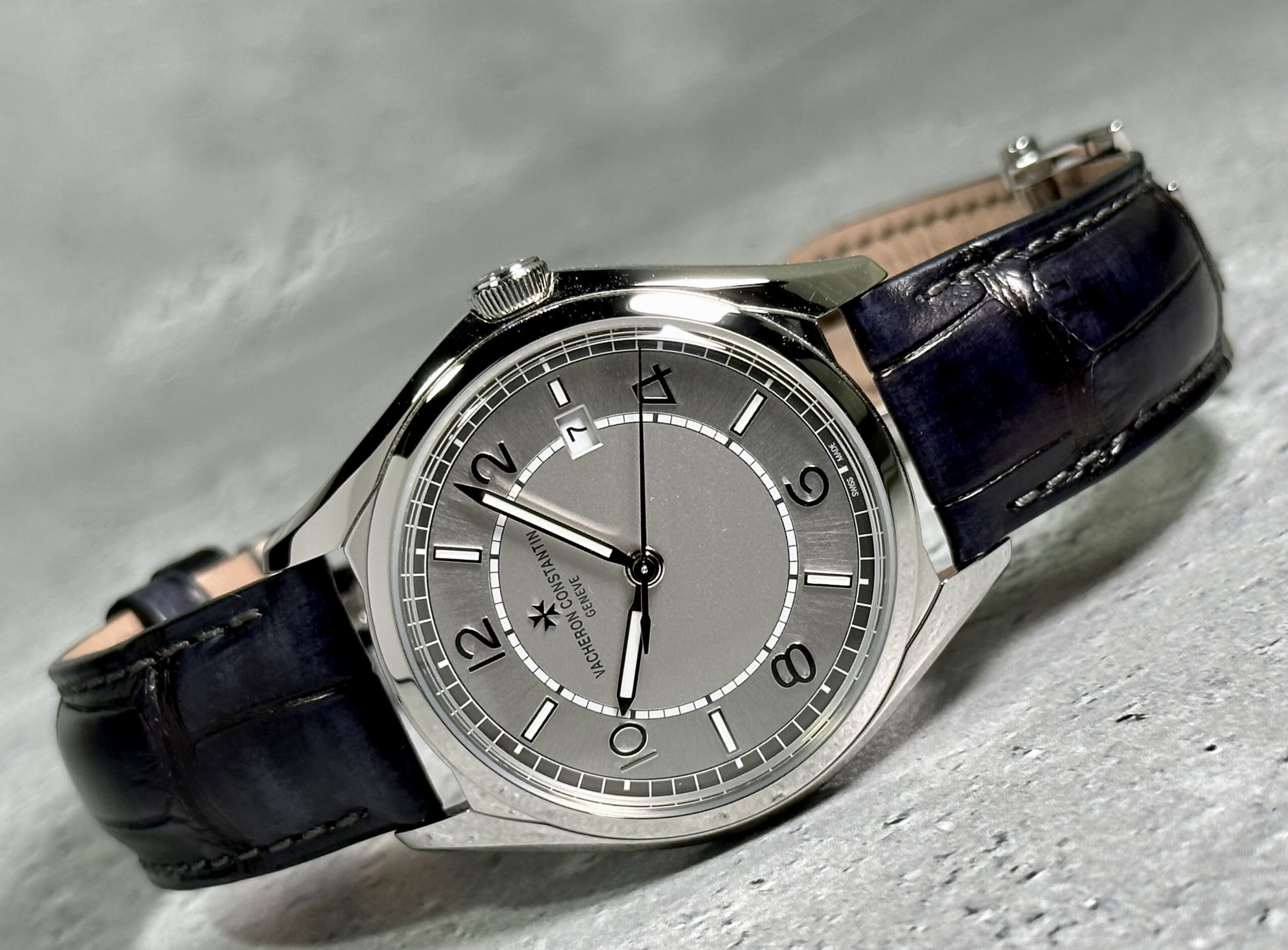 徹底レビュー】ヴァシュロンコンスタンタン フィフティーシックス