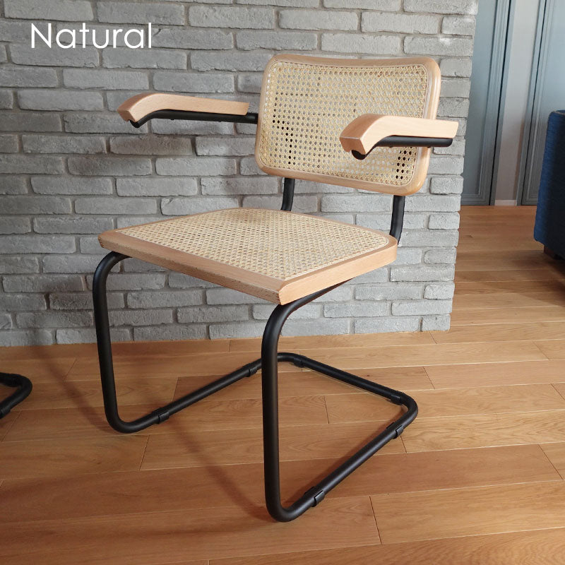 チェスカチェアブラック イタリア製 ダイニングチェア ラタンチェア 直