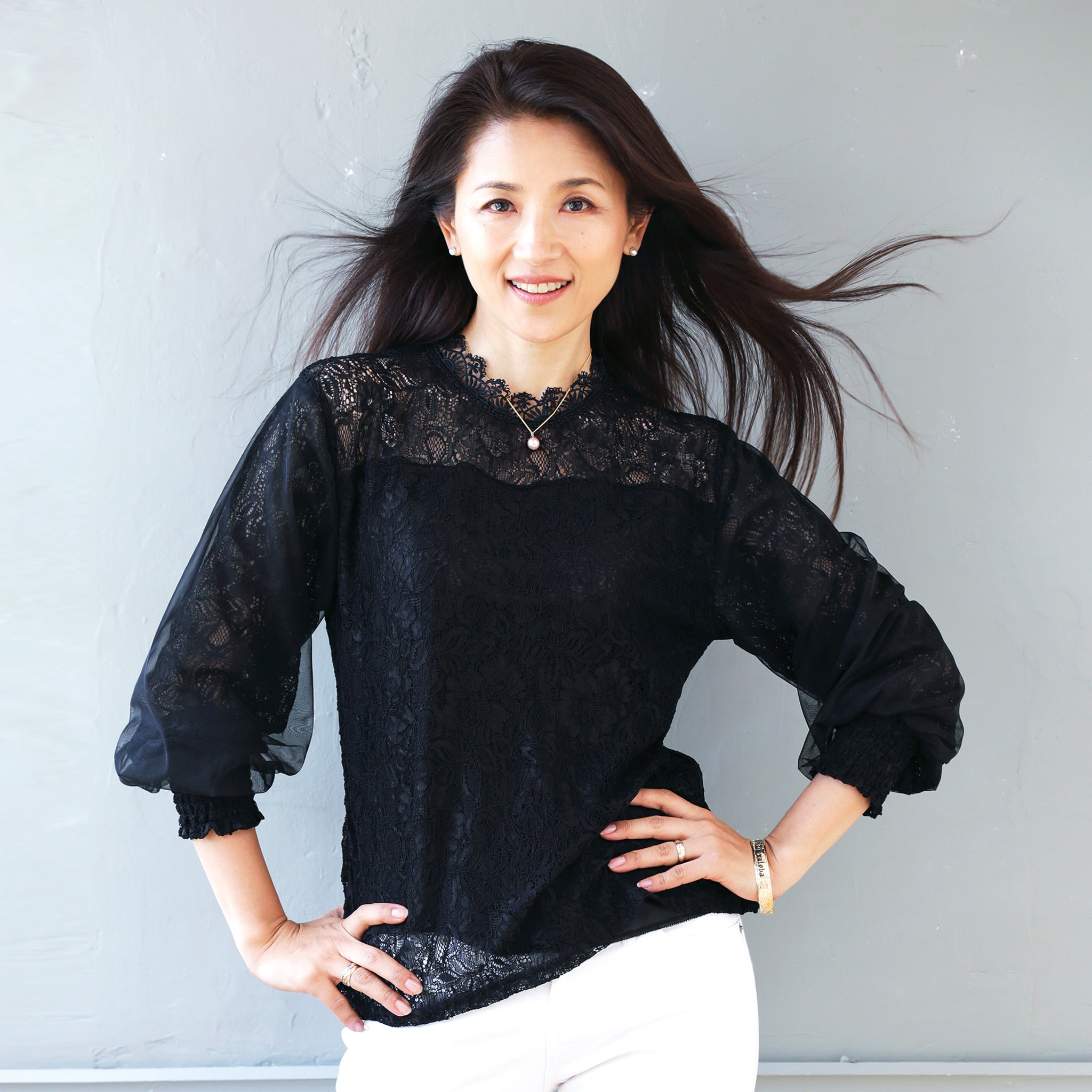 ロイヤルレースブラウス｜レース長袖ブラウス（ブラック） – MMJ