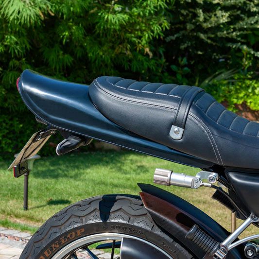 2025年式 Z900RS SE ロングテールカウル メタリックフラットスパーク