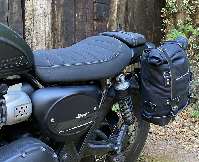 トライアンフ ストリートツイン スピードツイン900 16-24 サドルバッグ