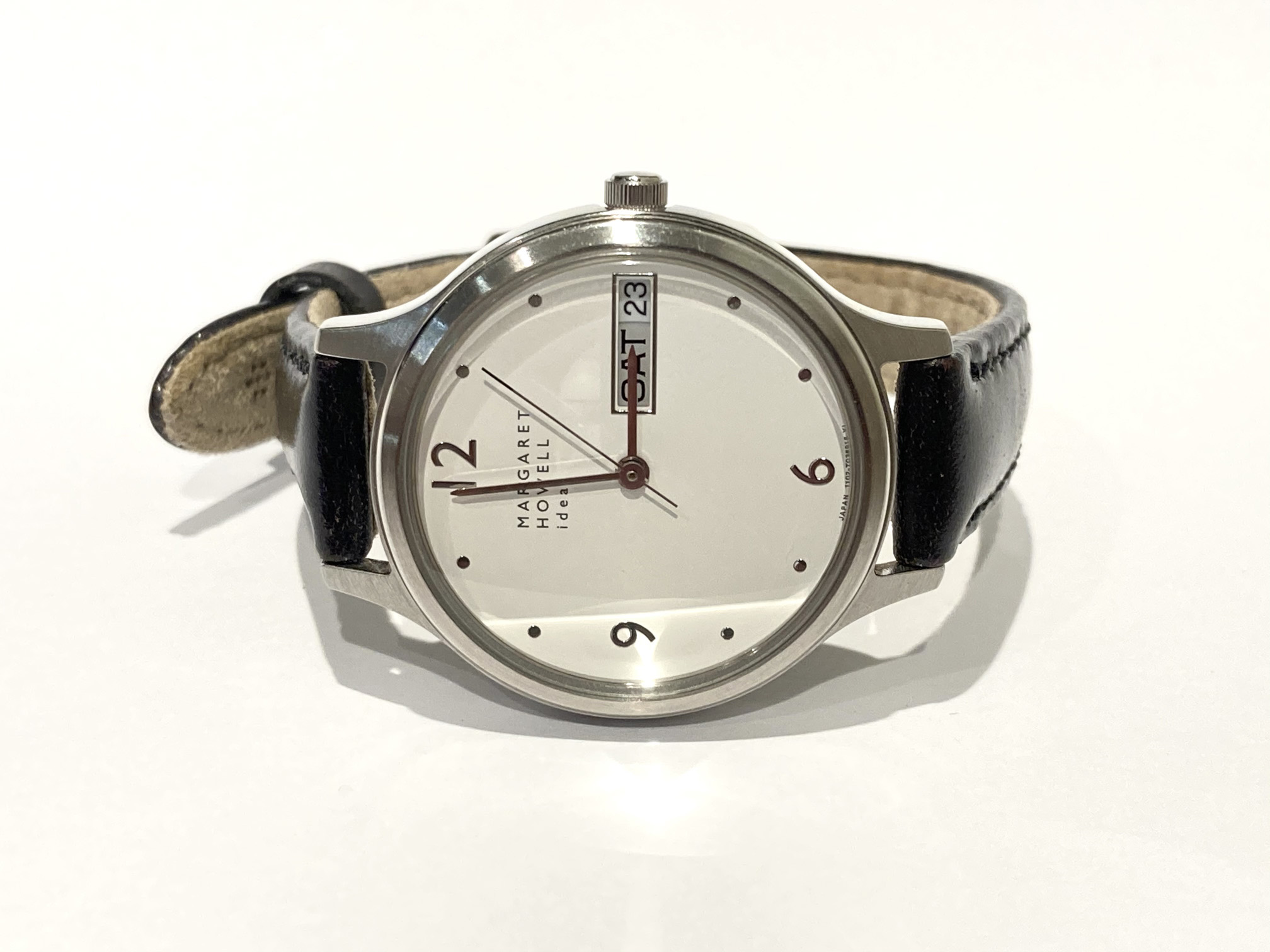 MARGARET HOWELL マーガレット・ハウエルの電池交換