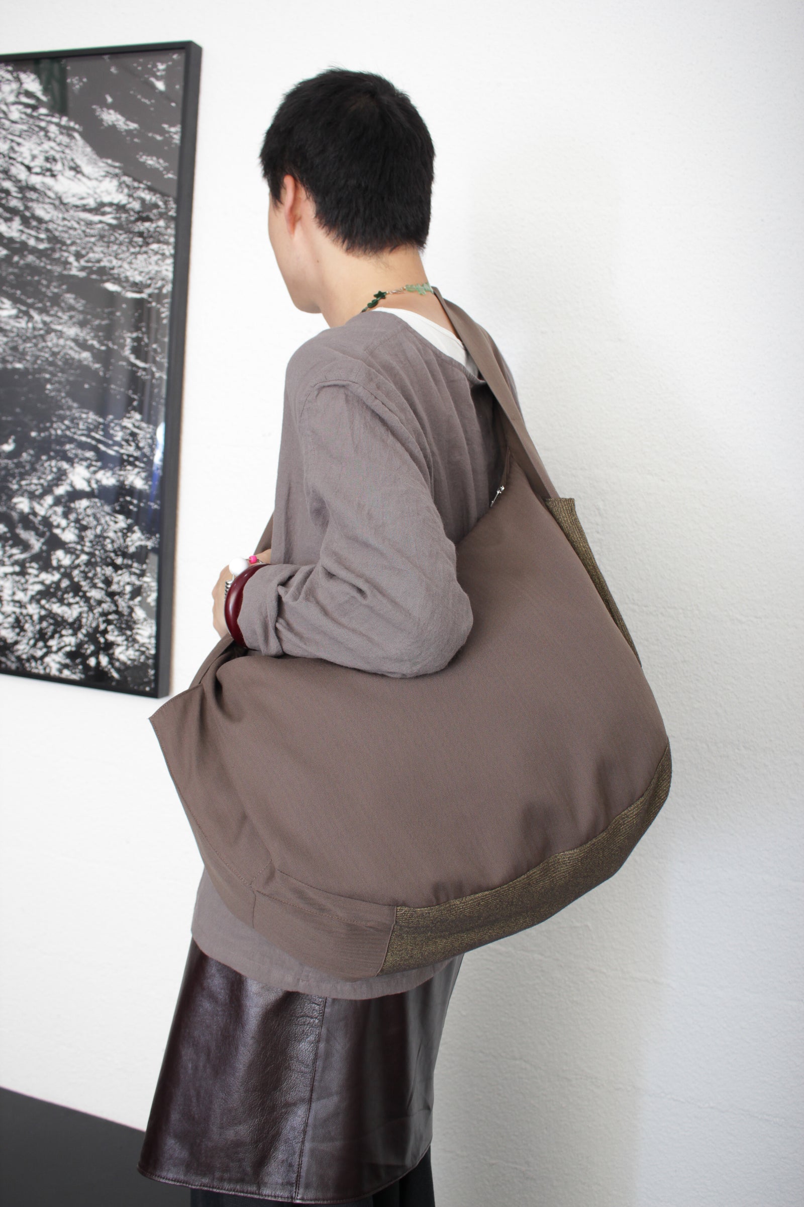Omar Afridi / ZIPPED LIDIA BAG (SS25-BAG-103-01) Sand×Dirty Yellow