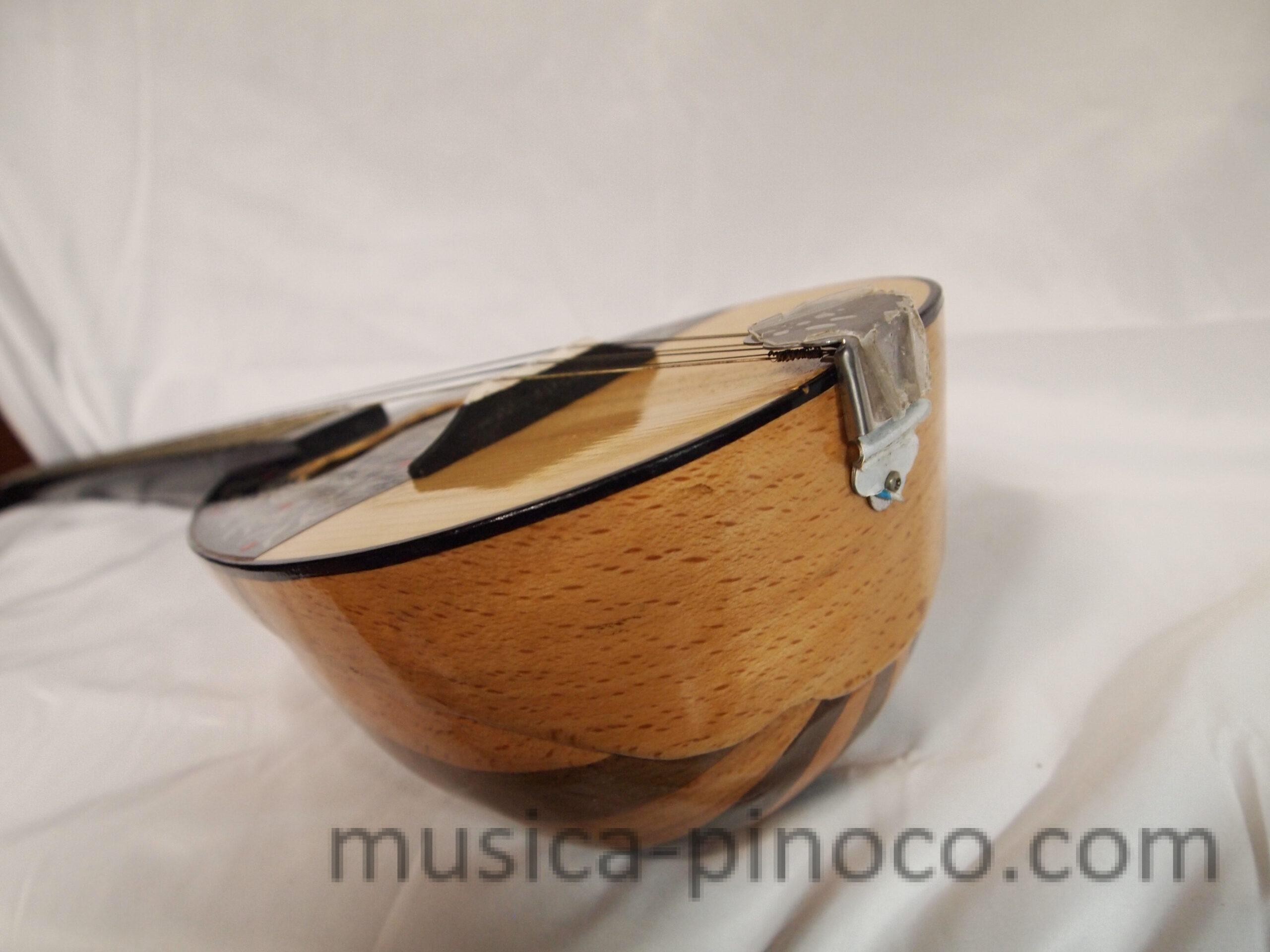 ジュラ（tzouras） - MUSICA PINOCO