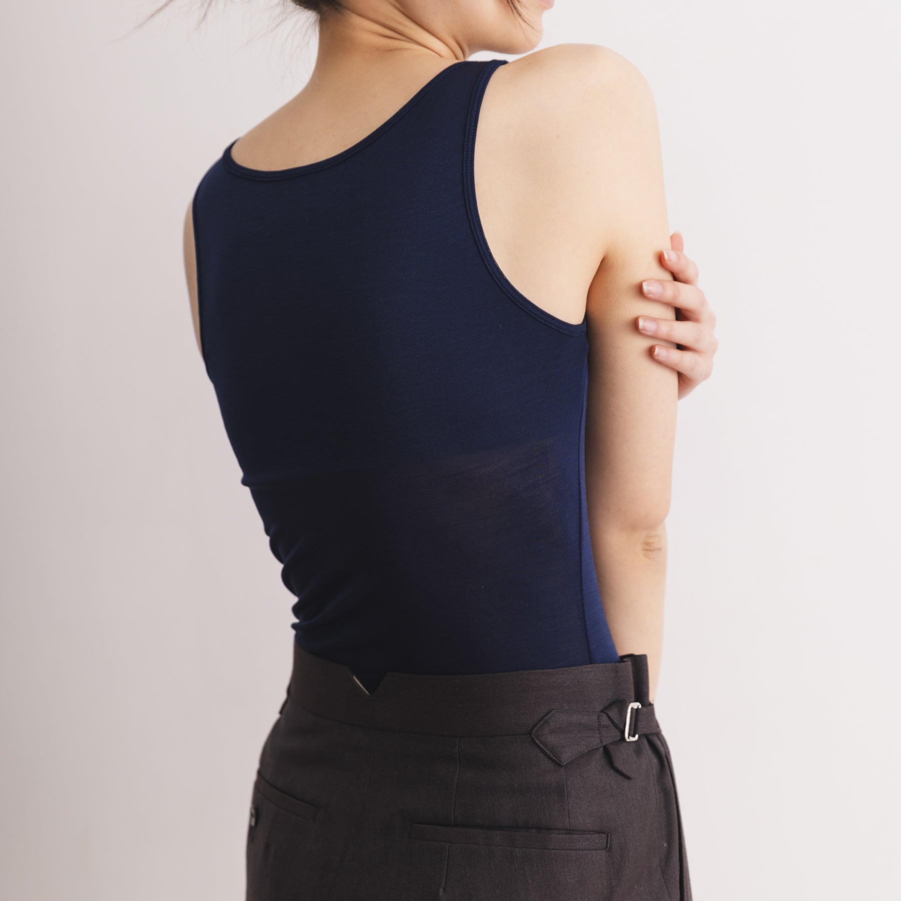 シルク100%タンクトップ, カップ付き, ネイビー／ブラトップインナー