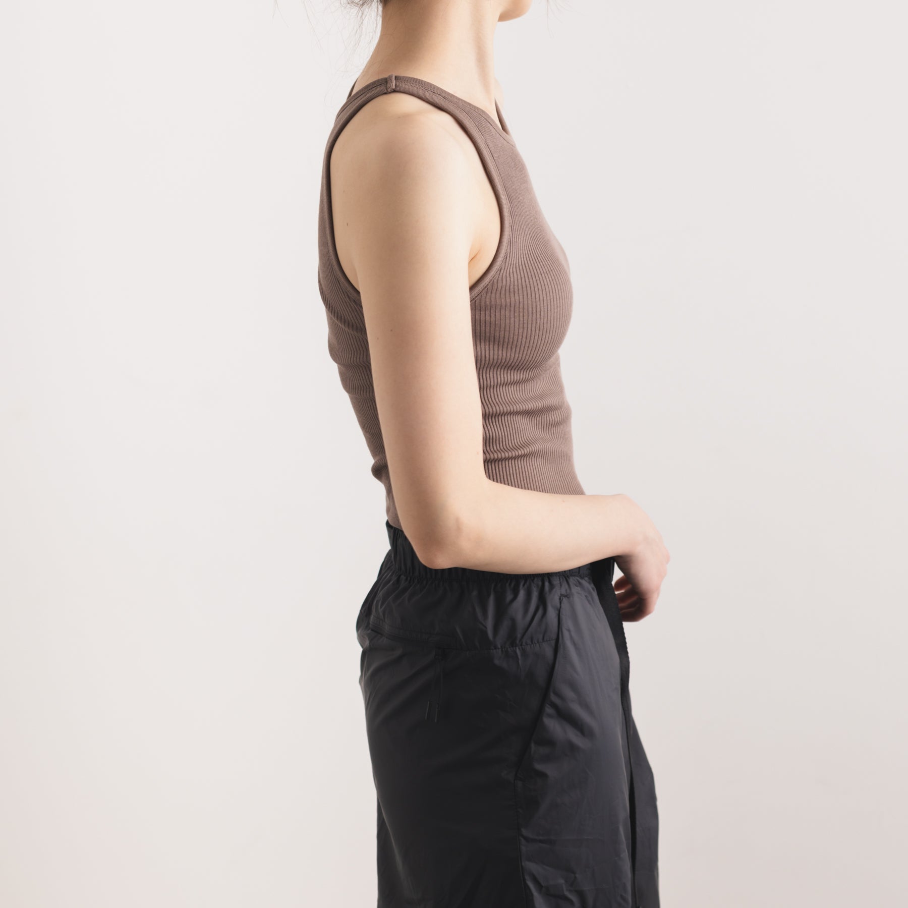 コットンシルクリブ タンクトップ（アメリカンスリーブ）, カップ付き