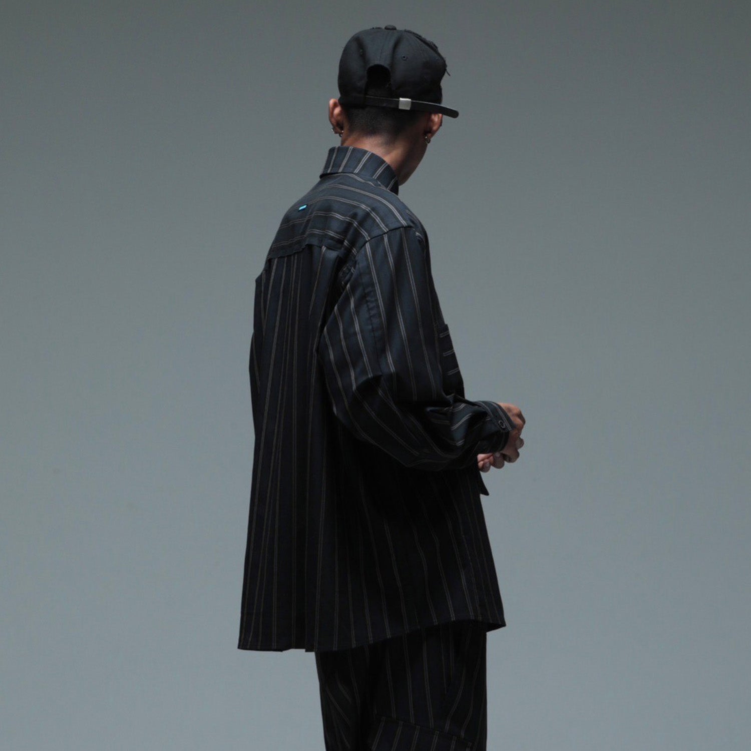 MUZE TURQUOISE LABEL - VILOFT® STRIPE SH(BLACK)ミューズ ストライプ