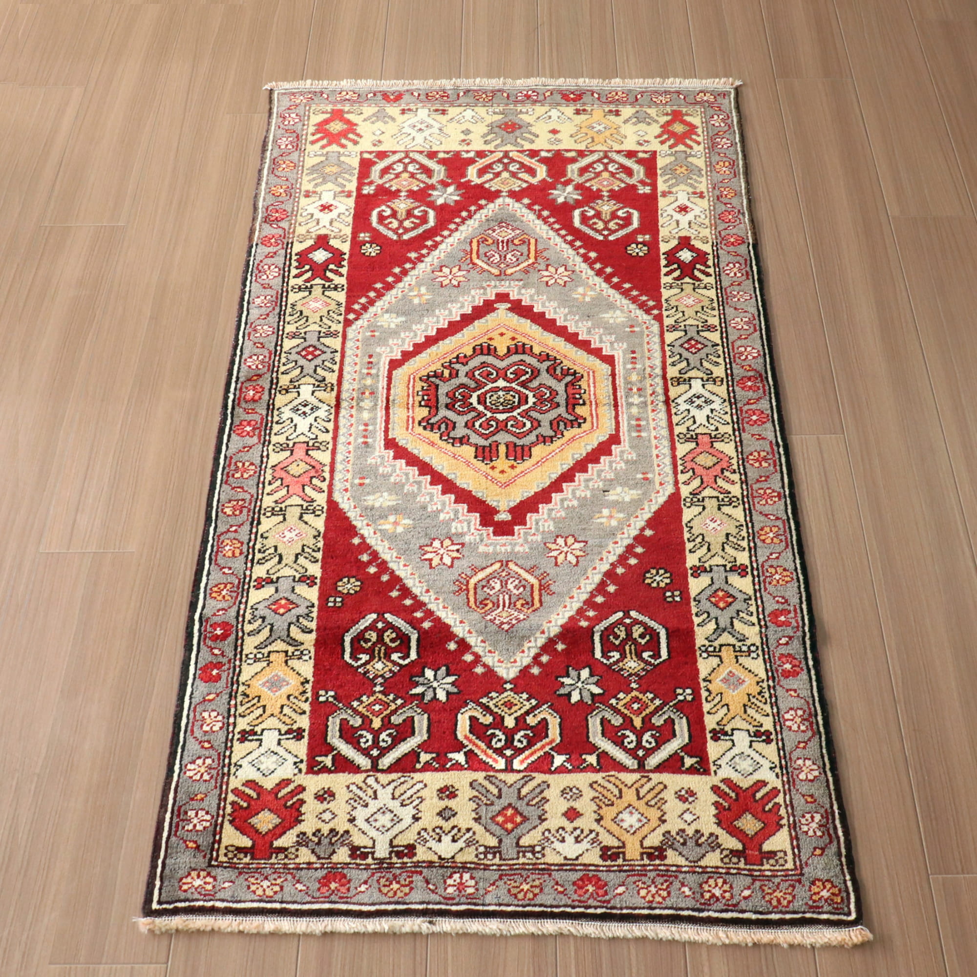 ギャッベ（ギャベ）専門店 インプレッションオブギャッベ / トルコ