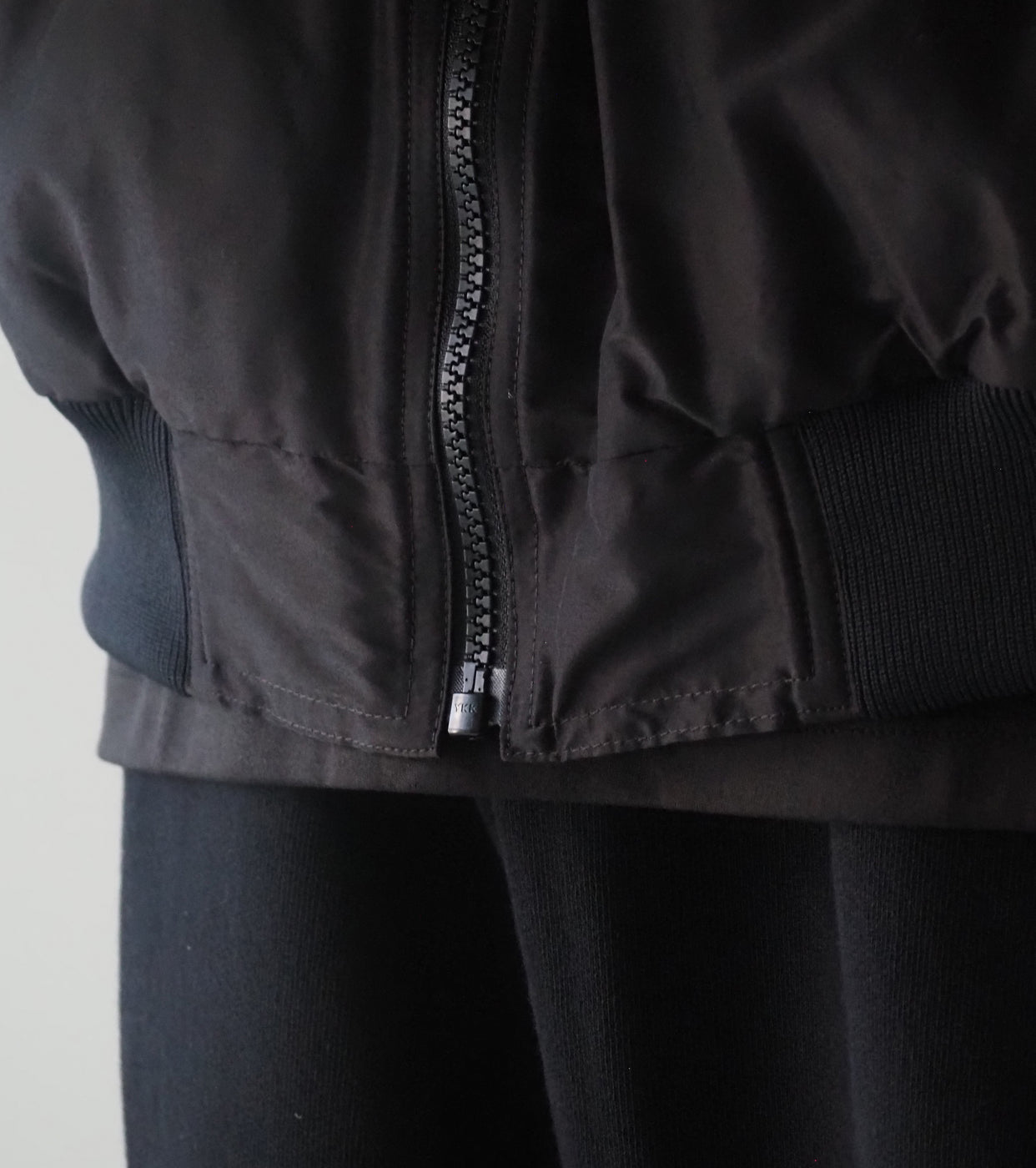 COMOLI コットン シルク トラック ジャケット , Brown – Navyblue