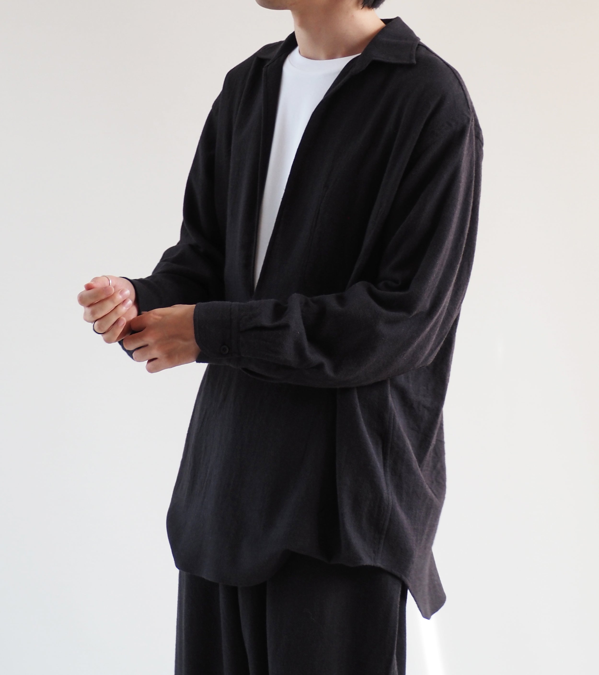 COMOLI ウール ビエラ スキッパーシャツ,Charcoal – Navyblue