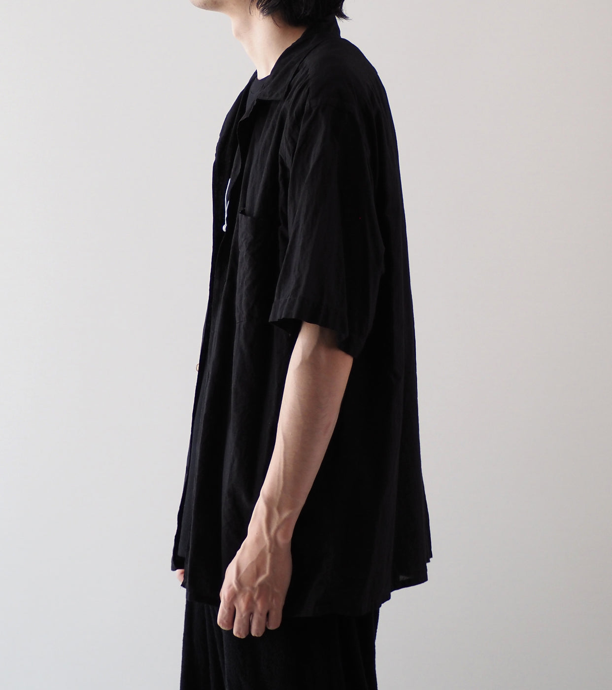 COMOLI KHADI コットン 半袖 オープン カラー シャツ , Black – Navyblue