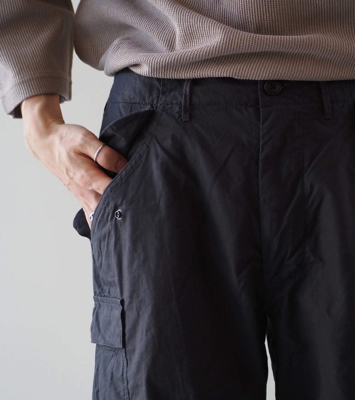 YAECA Like Wear M51 フィールド パンツ , Charcoal (POPLIN) – Navyblue