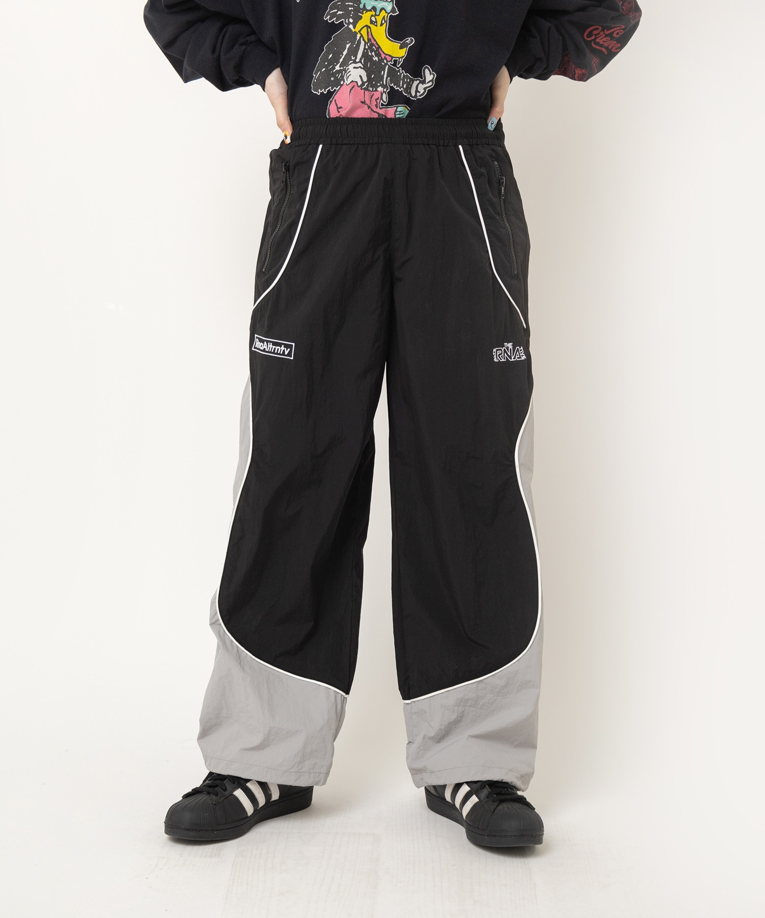 R4382 バイカラートラックパンツ(M ブラック/グレー): パンツ - RNA
