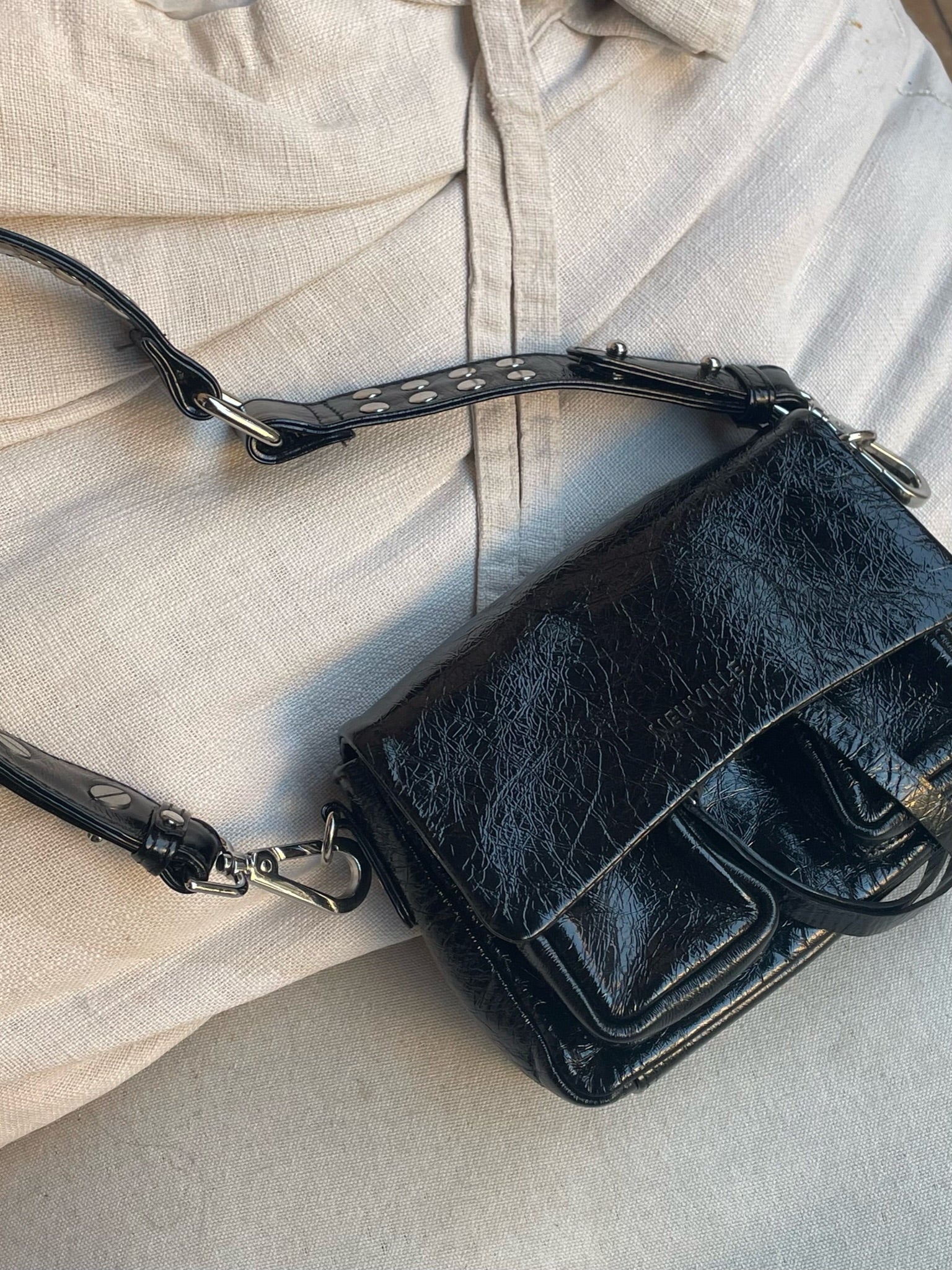 MAX MINI CRUNCH BLACK | Women's Leather Bags | NEUVILLE