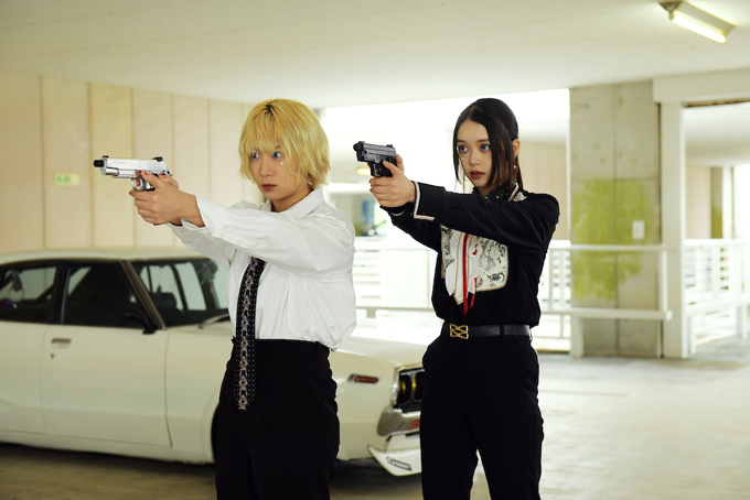 ベイビーわるきゅーれ ナイスデイズ』高石あかり×伊澤彩織、人気