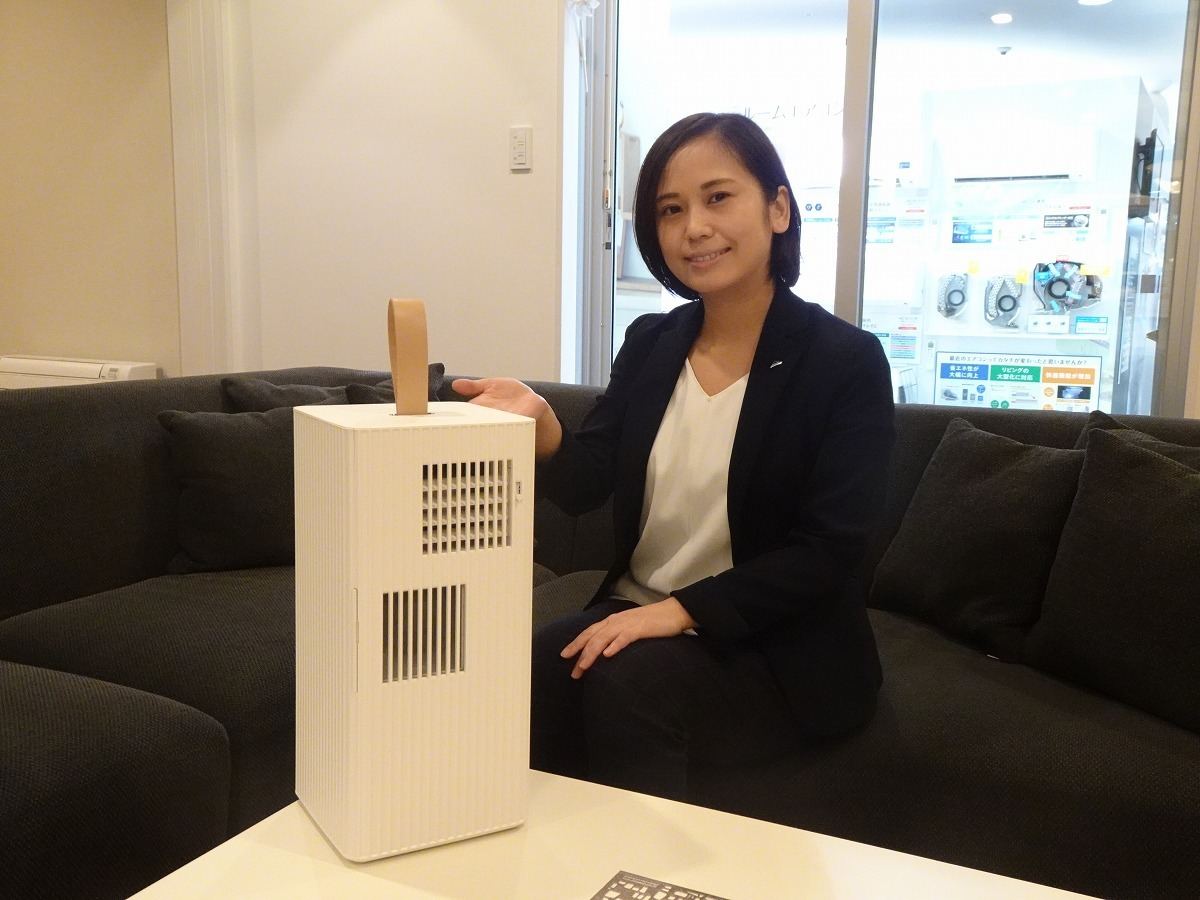 モノのデザイン(84) ポータブルエアコン「Carrime」に込められた