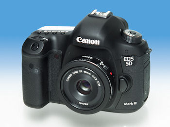 最薄・最軽量のパンケーキレンズで楽しむフルサイズ画質 - キヤノン