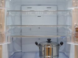 三菱、一般家庭のキッチンに置ける685mm幅の6ドア大型冷蔵庫「JX