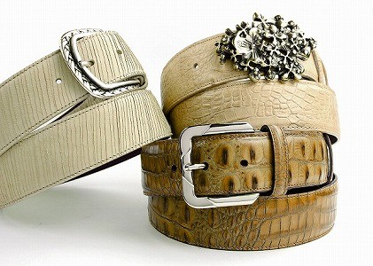 800種のバックルと200種のストラップから作る、ベルト専門店が大阪府に