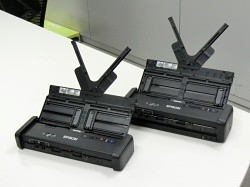 エプソン、USBバスパワーやバッテリで動く小型A4ドキュメントスキャナ