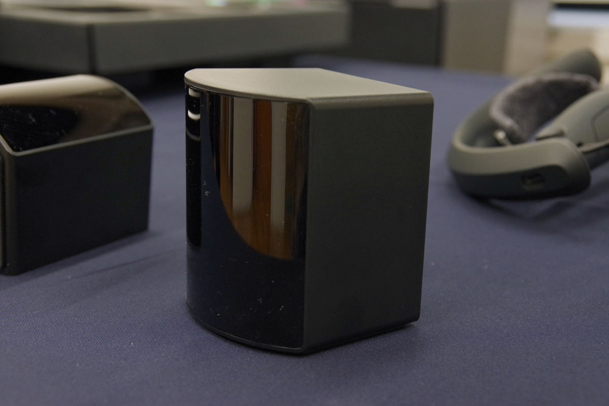 SteamVR対応「VALVE INDEX」が日本上陸！ つかむ・投げるをリアルに