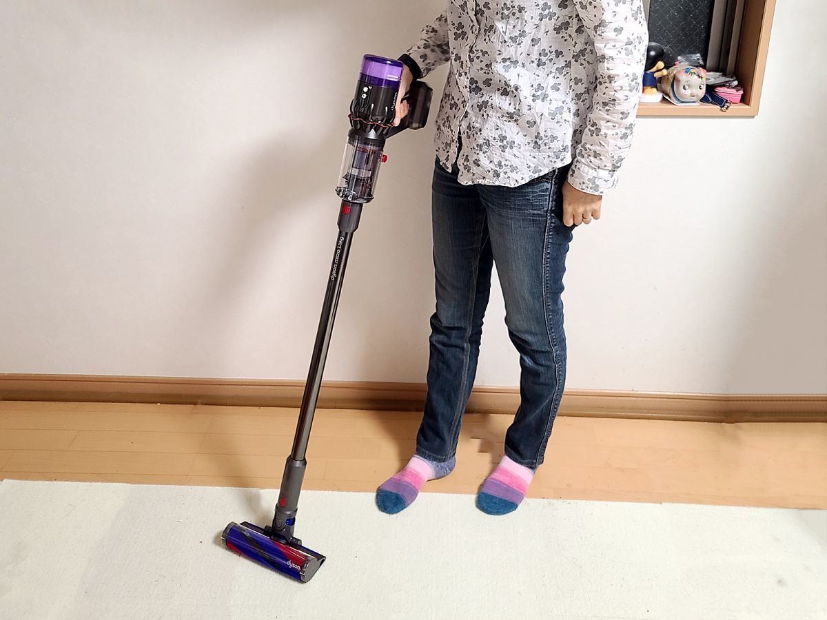 ダイソン史上最軽量のコードレス掃除機、重さ1.5kgの「Dyson Micro