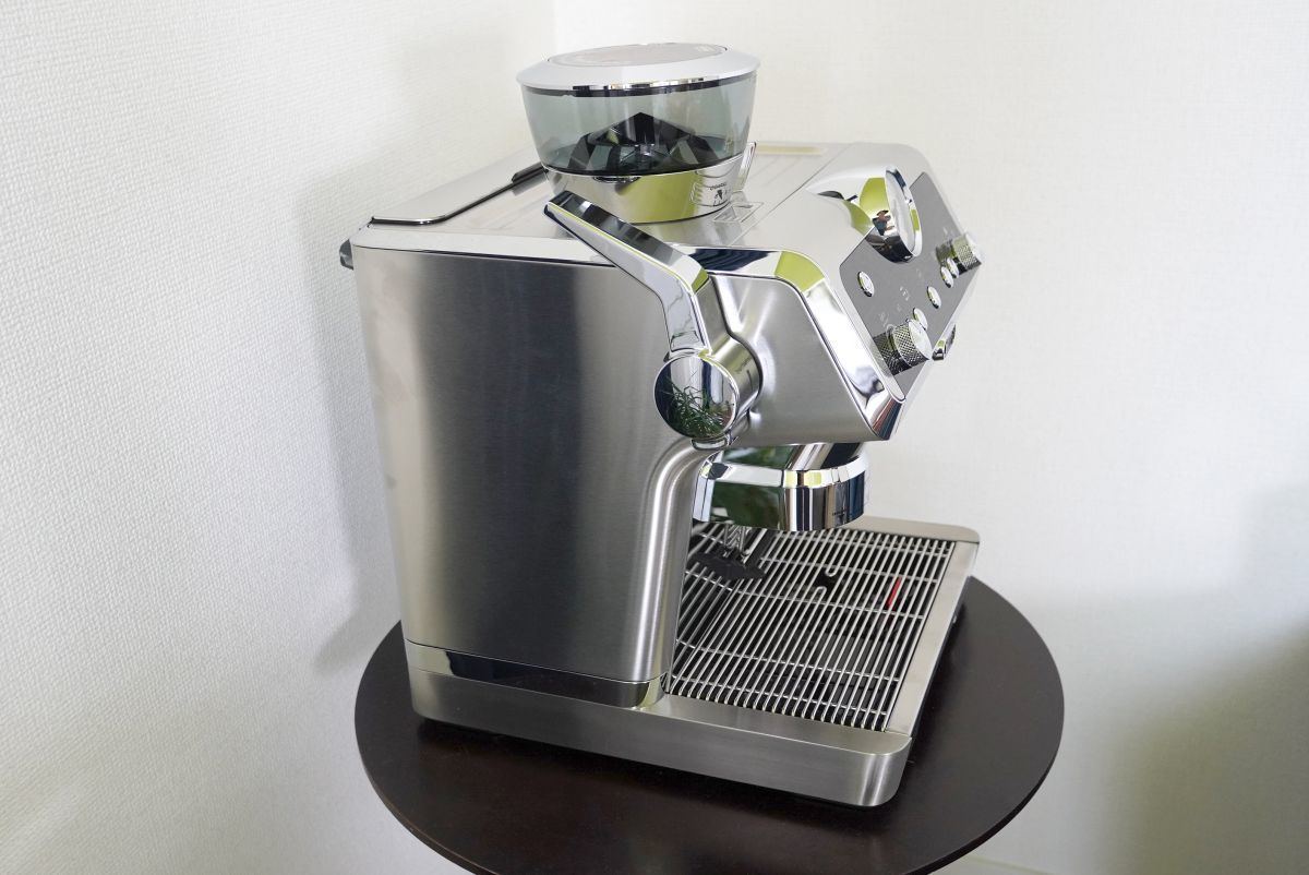 デロンギのコーヒーマシン「EC9355J-M」レビュー、半自動マシン