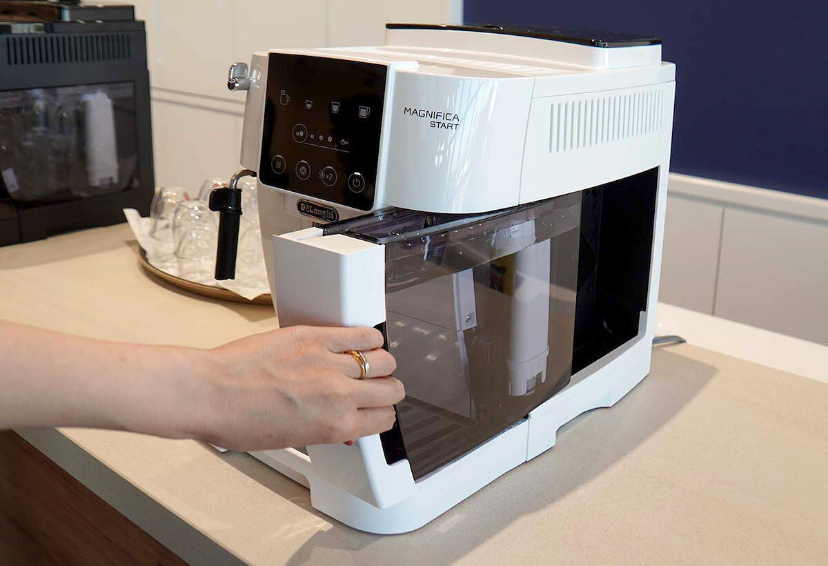 デロンギらしさが詰まった、全自動コーヒーマシンのエントリーモデル