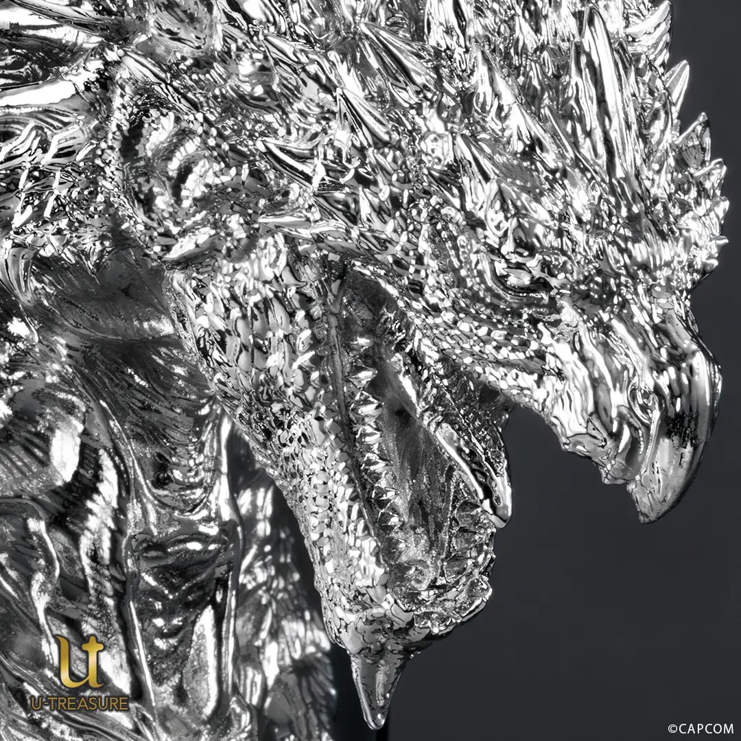 モンハン」リオレウス希少種のヘッドフィギュア登場。プラチナ製は2200