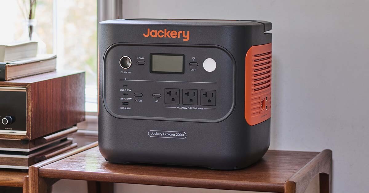 大容量・高出力でもコンパクトなポータブル電源 Jackery「ポータブル
