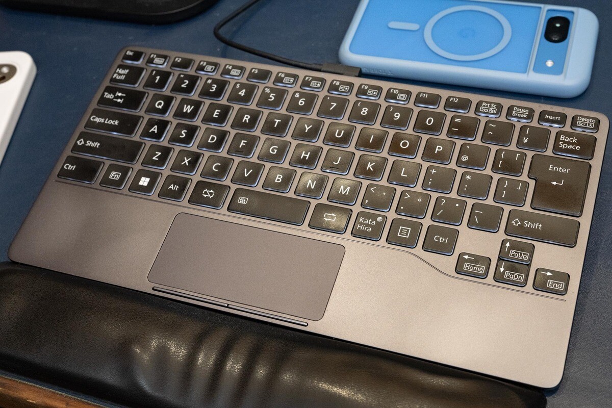 日本語配列に回帰、FMV製キーボード「FMV Mobile Keyboard」【2024年
