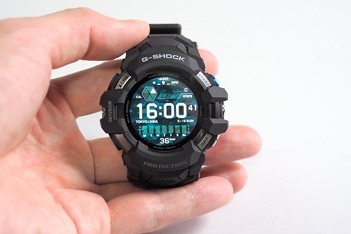 スポーツに普段使いに! G-SHOCK×スマートウオッチの『GSW-H1000』を