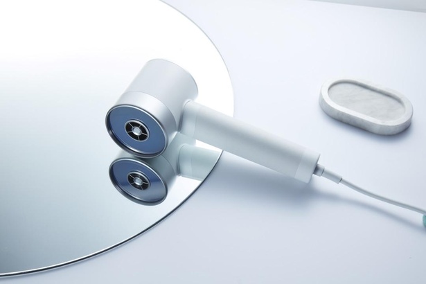 新感覚「しっとりなのに乾いている」 ヘアケアと速乾性を実現した贅沢