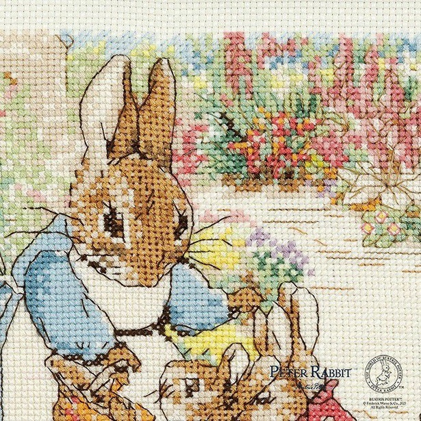 ピーターラビット(TM)の図案を刺しゅうで仕上げる！クロスステッチ