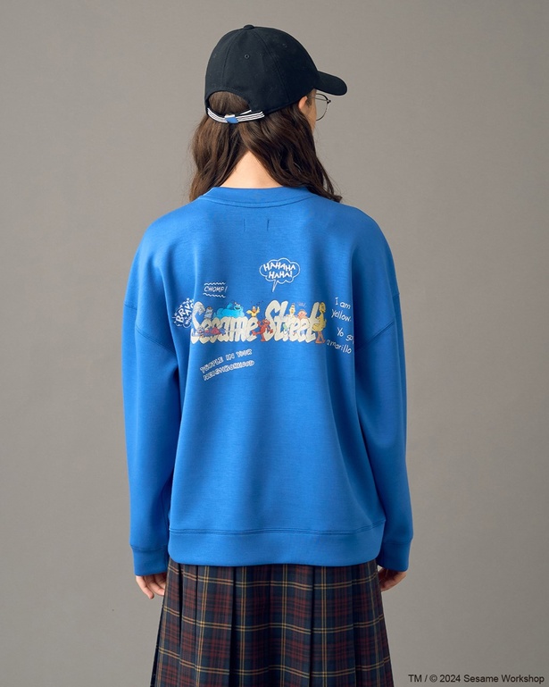 セサミストリートのブルゾン＆スウェットで作る最旬コーデ