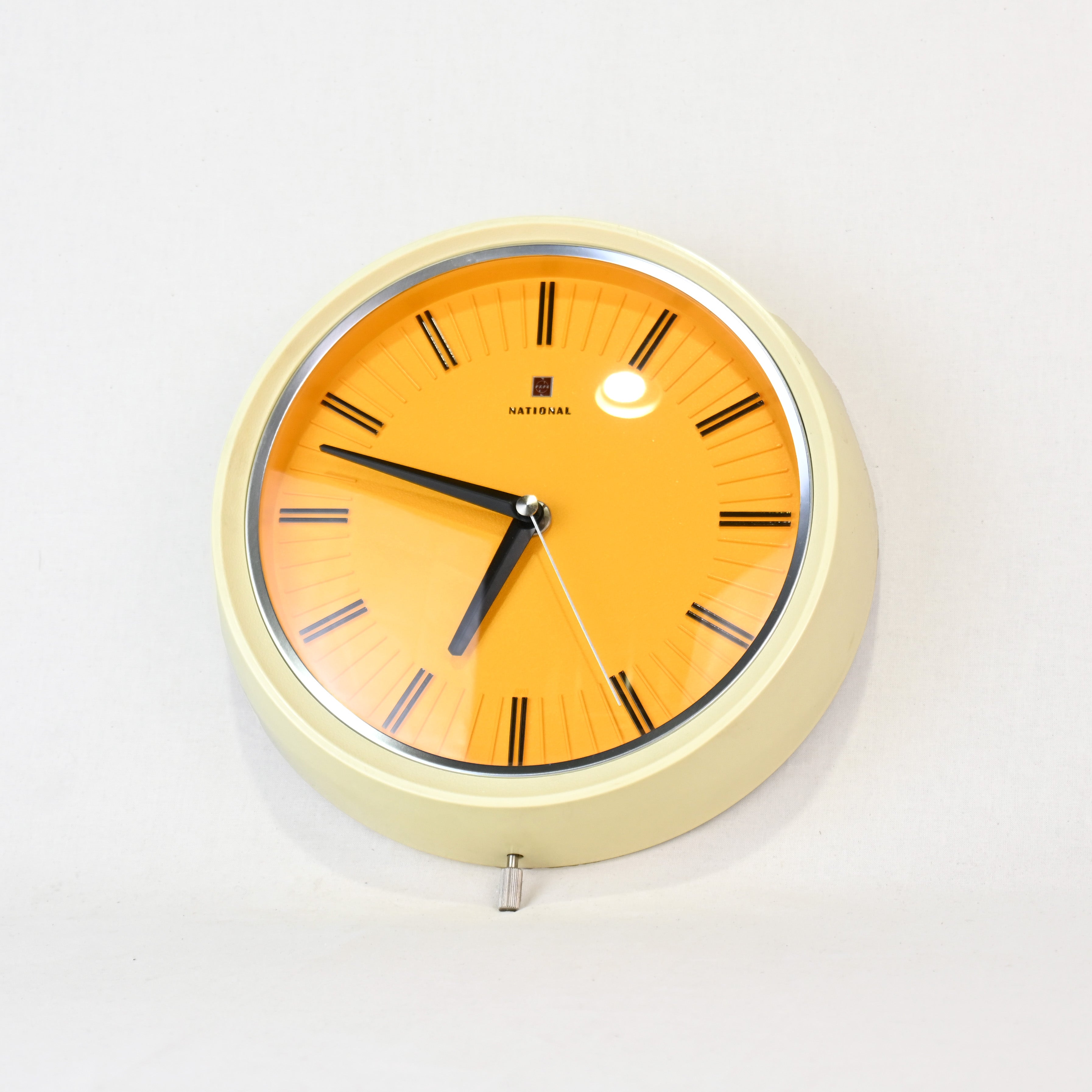 National 1970's Electric wall clock 50Hz Japanese modern Spaceage