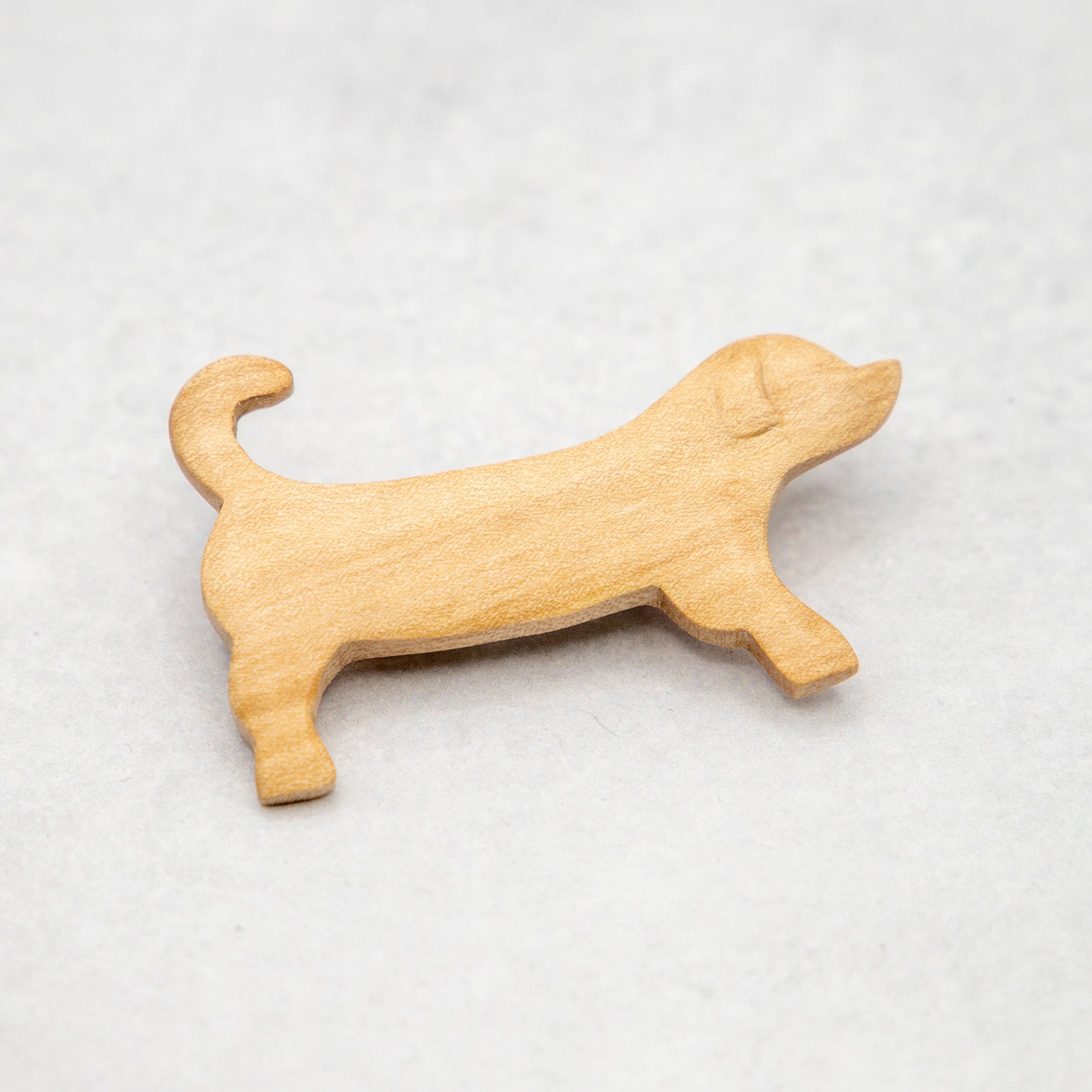 ウッド ダックスフントブローチ – ニコノマニマニ雑貨店オンラインストア