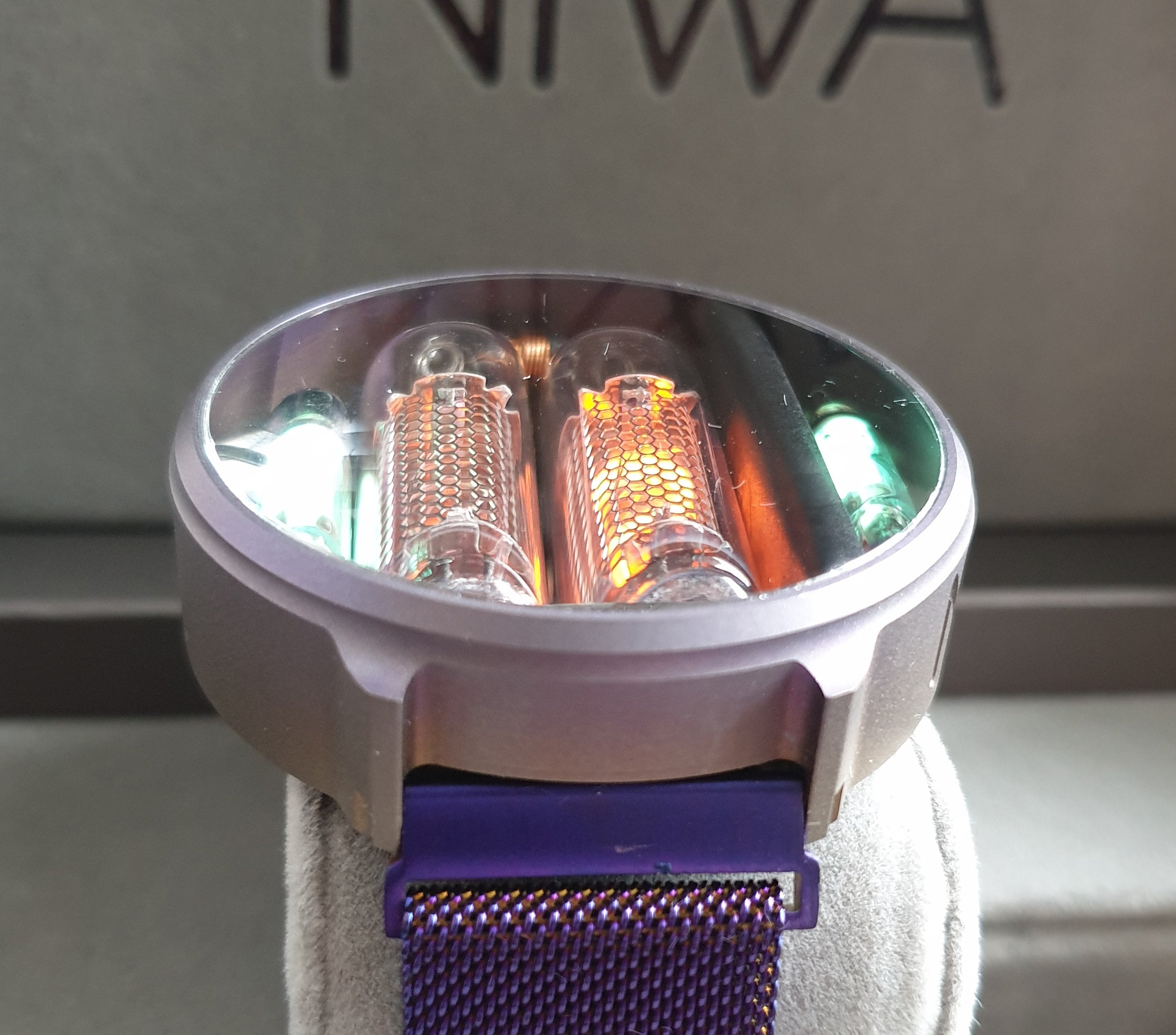 NIWA Nixie watch V 2.0 - Carina Nebula case – NIWA Watches store