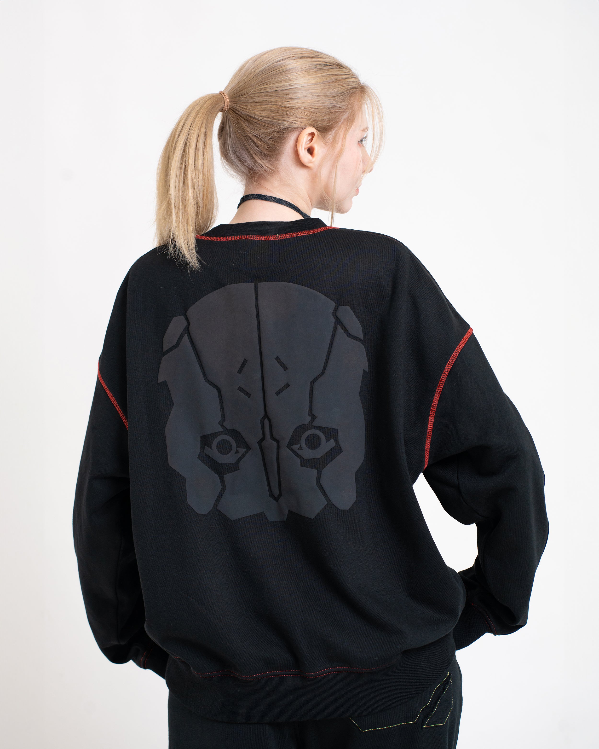 VR × CYBERPUNK CREWNECK / BLACKXL