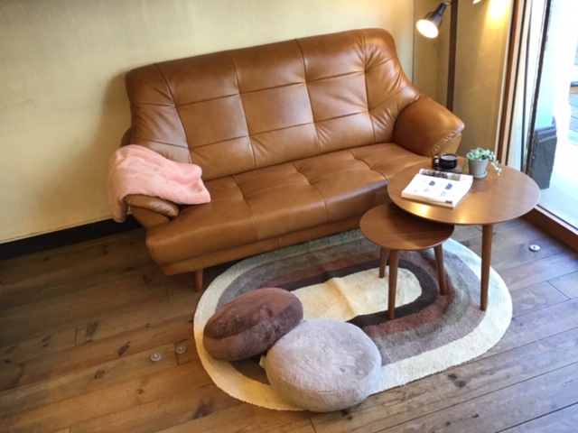 人気のハイバックソファーが本革仕様（フルレザー）で登場