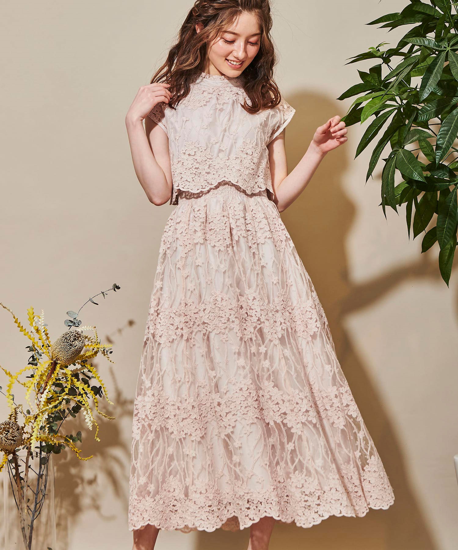 チュールレースマキシワンピ | ロングワンピース | NOELA OFFICIAL WEB