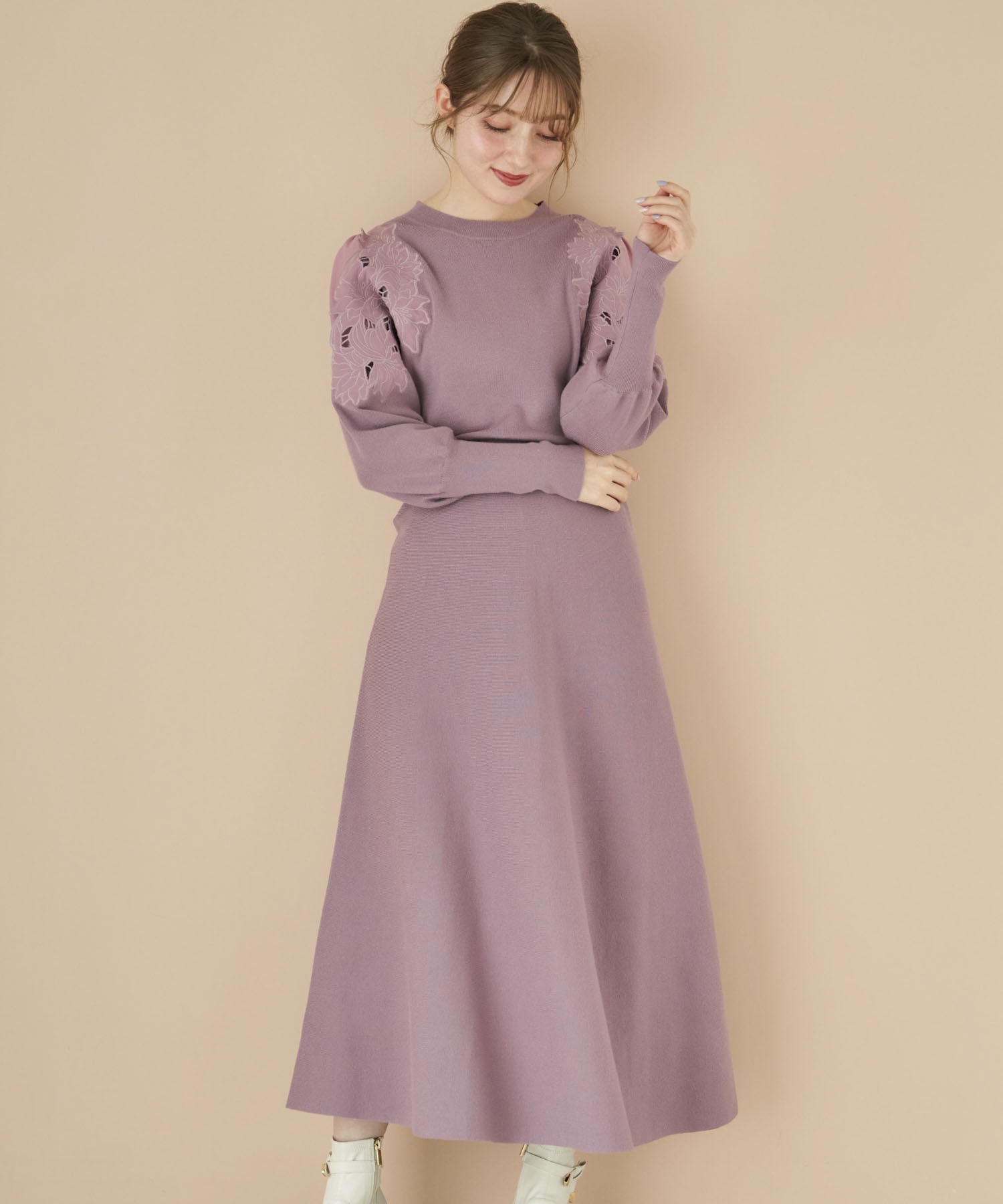 刺繍ニットワンピース | ニットワンピース | NOELA OFFICIAL WEB STORE