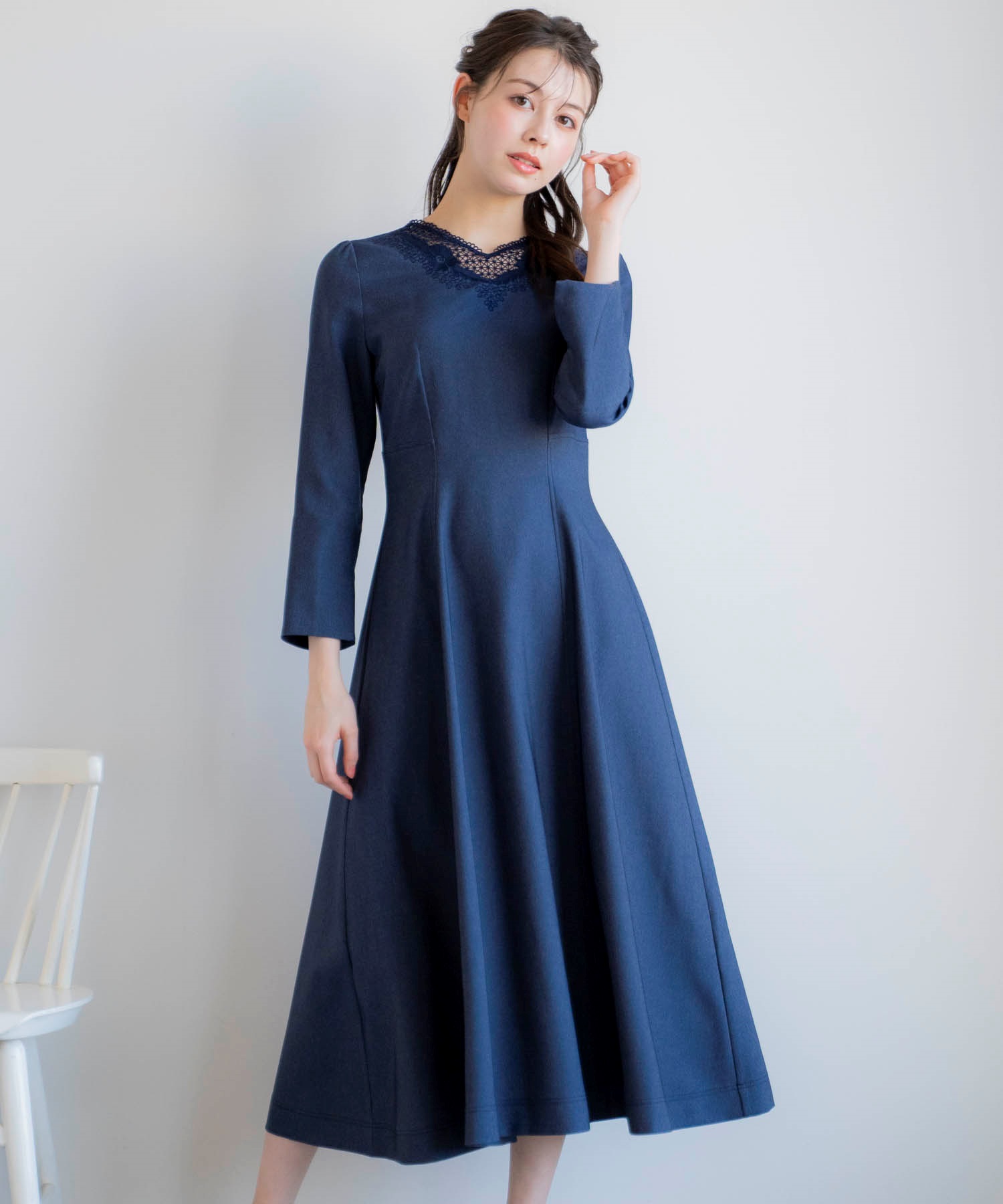 レースネックデザインワンピ | ロングワンピース | NOELA OFFICIAL WEB