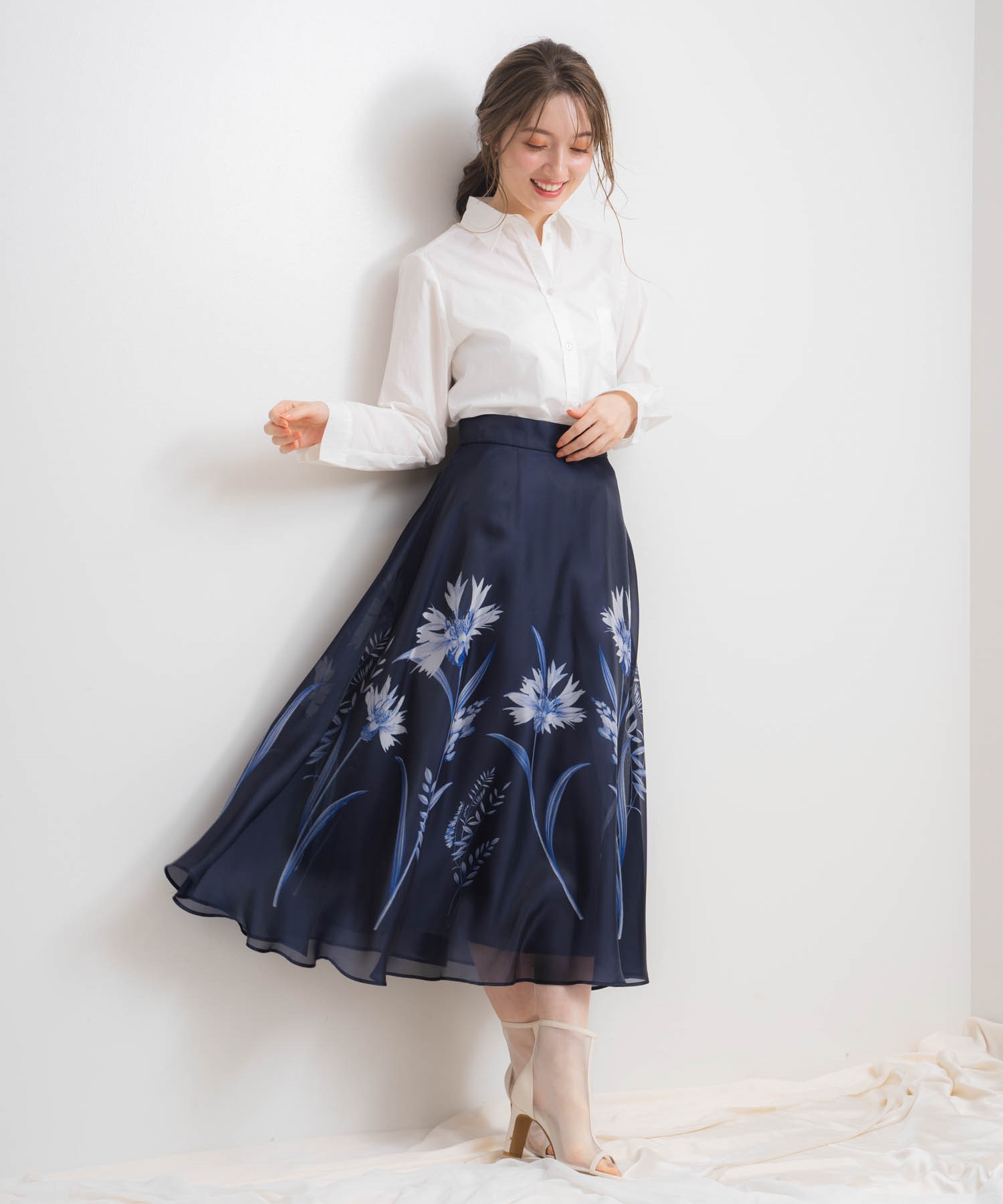 ビッグフラワー柄スカート | フレアスカート | NOELA OFFICIAL WEB STORE