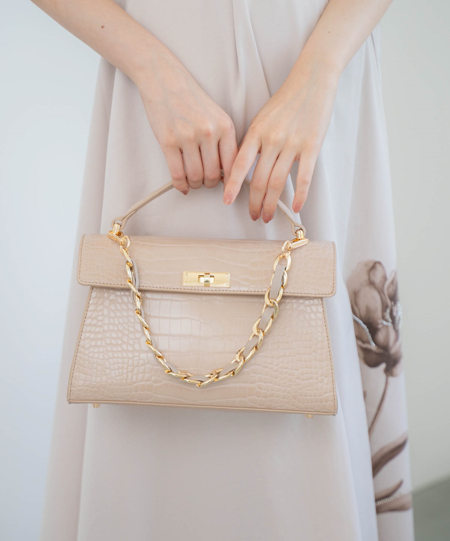 チェーンハンドルバッグ | バッグ | NOELA OFFICIAL WEB STORE