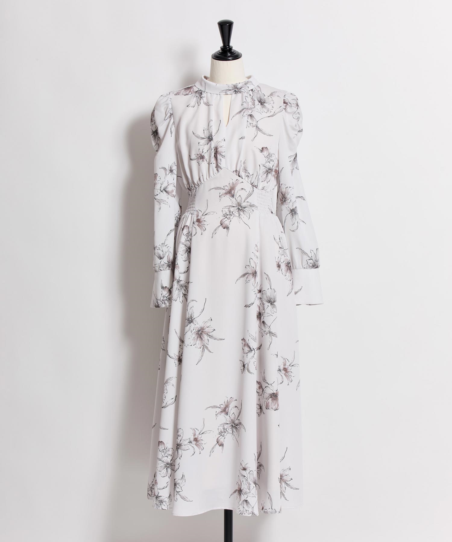 線描きフラワーワンピース | ロングワンピース | NOELA OFFICIAL WEB STORE