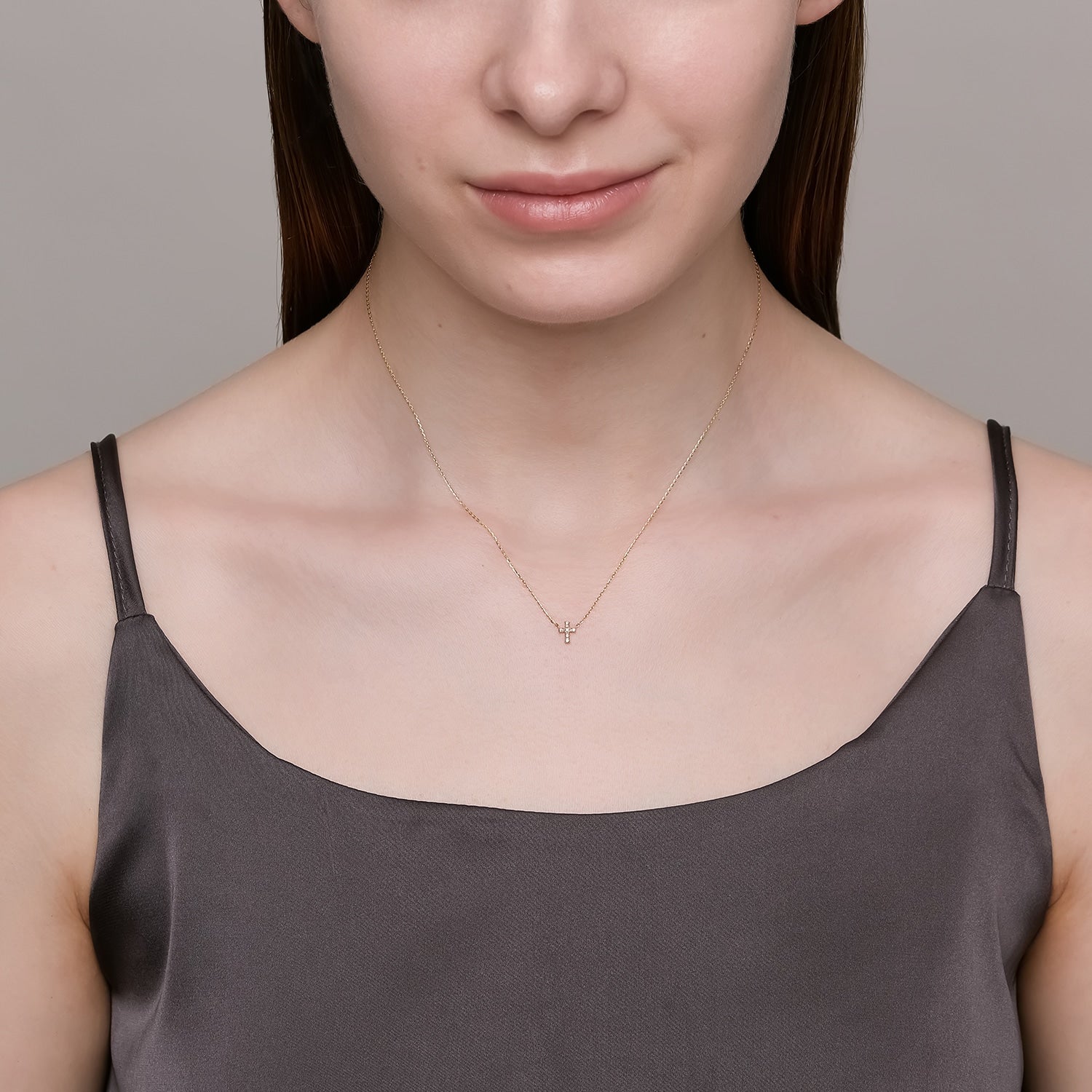 Tiny Motif】K10ダイヤモンドクロスネックレス（0.02ct）｜ネックレス