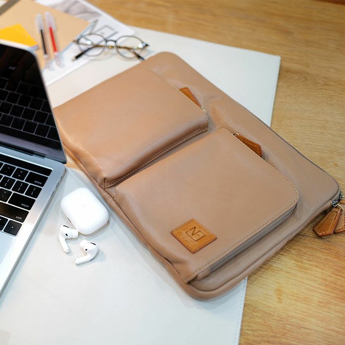 000000000099-01.jpg?size=l&w=